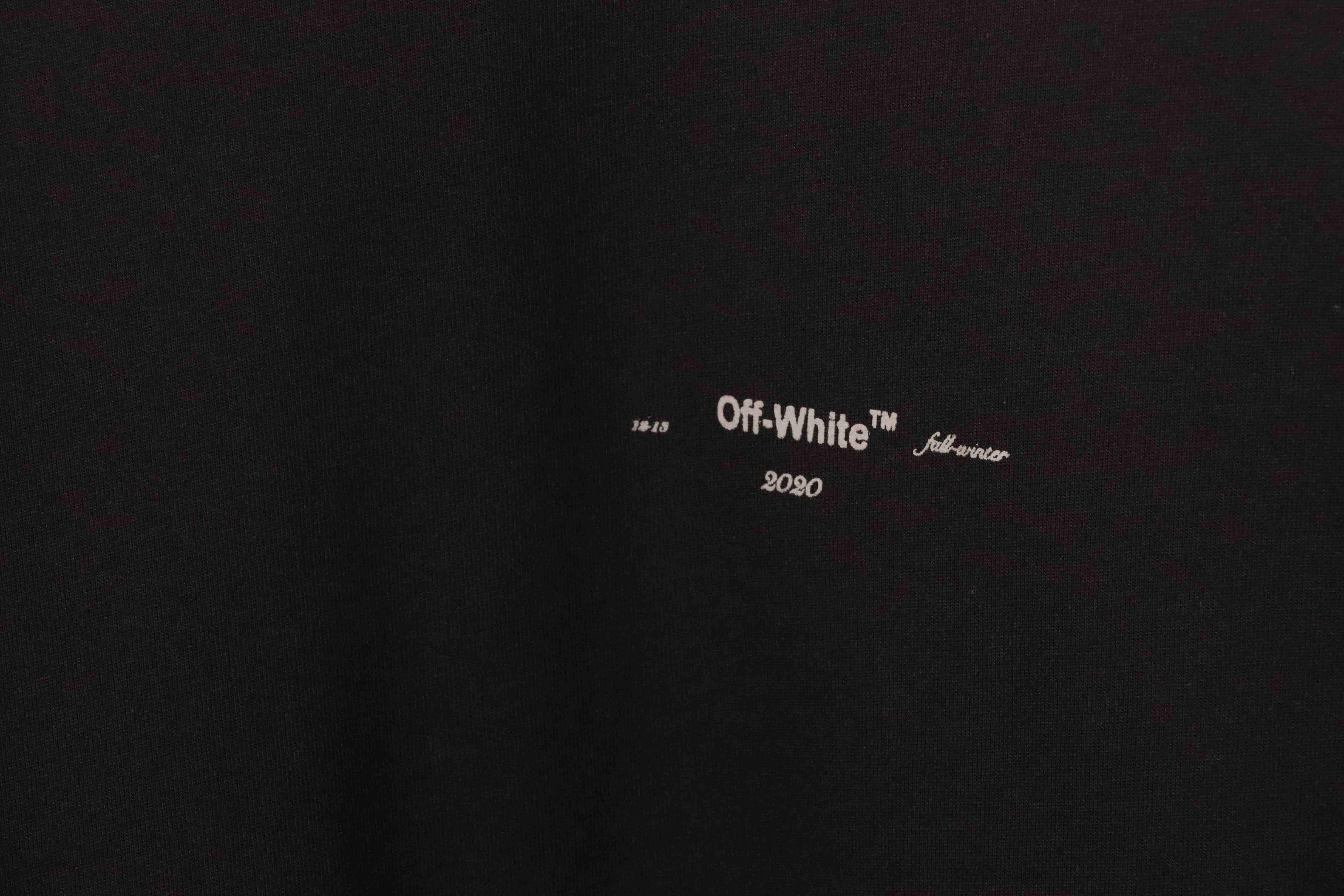 OW Incomplete Lines Arrow Printed Short Sleeve Black