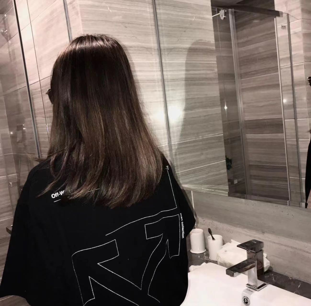 OW Incomplete Lines Arrow Printed Short Sleeve Black