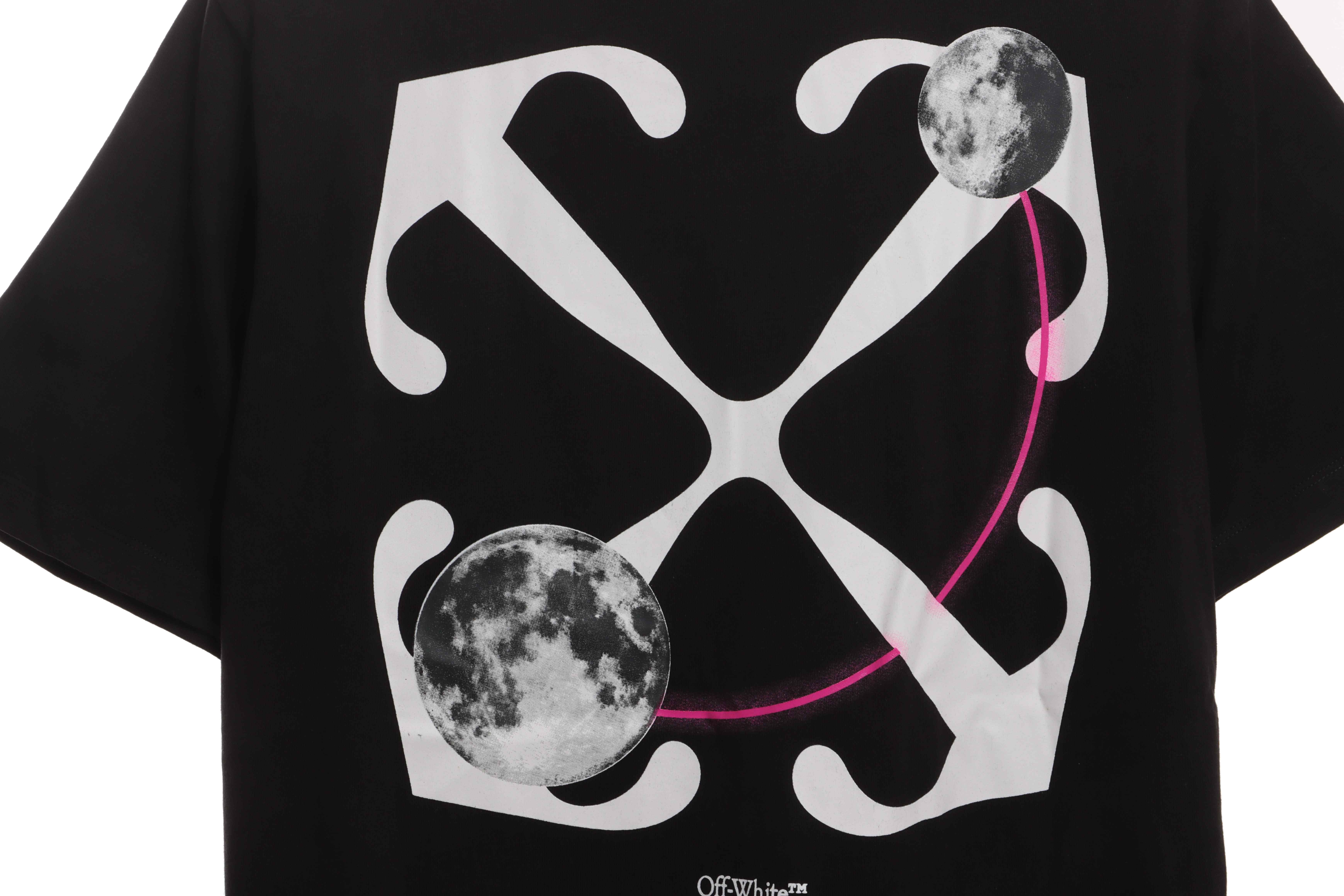 OW Moon Series Arrow Short Sleeve Black