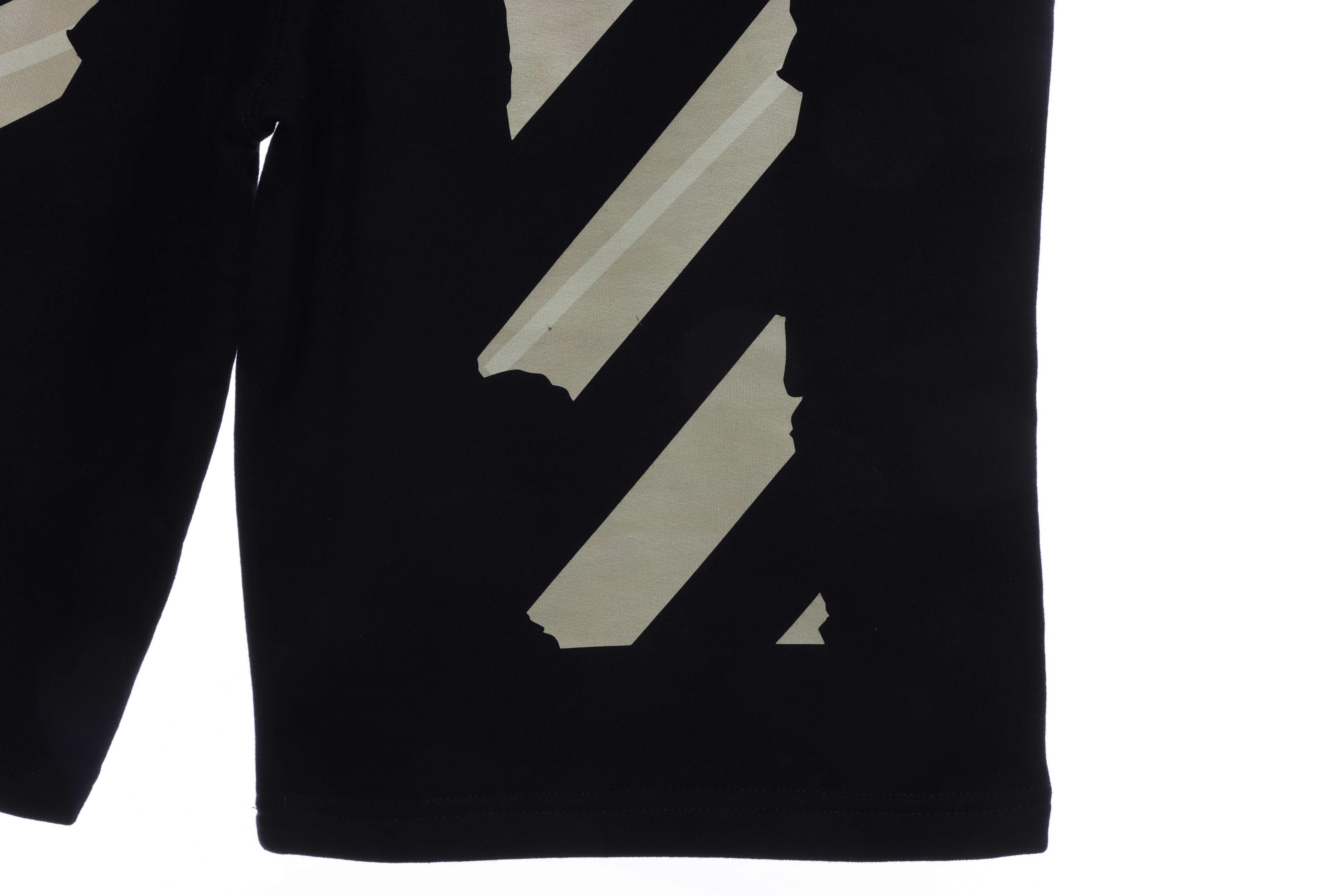 OW rubber stripe print shorts