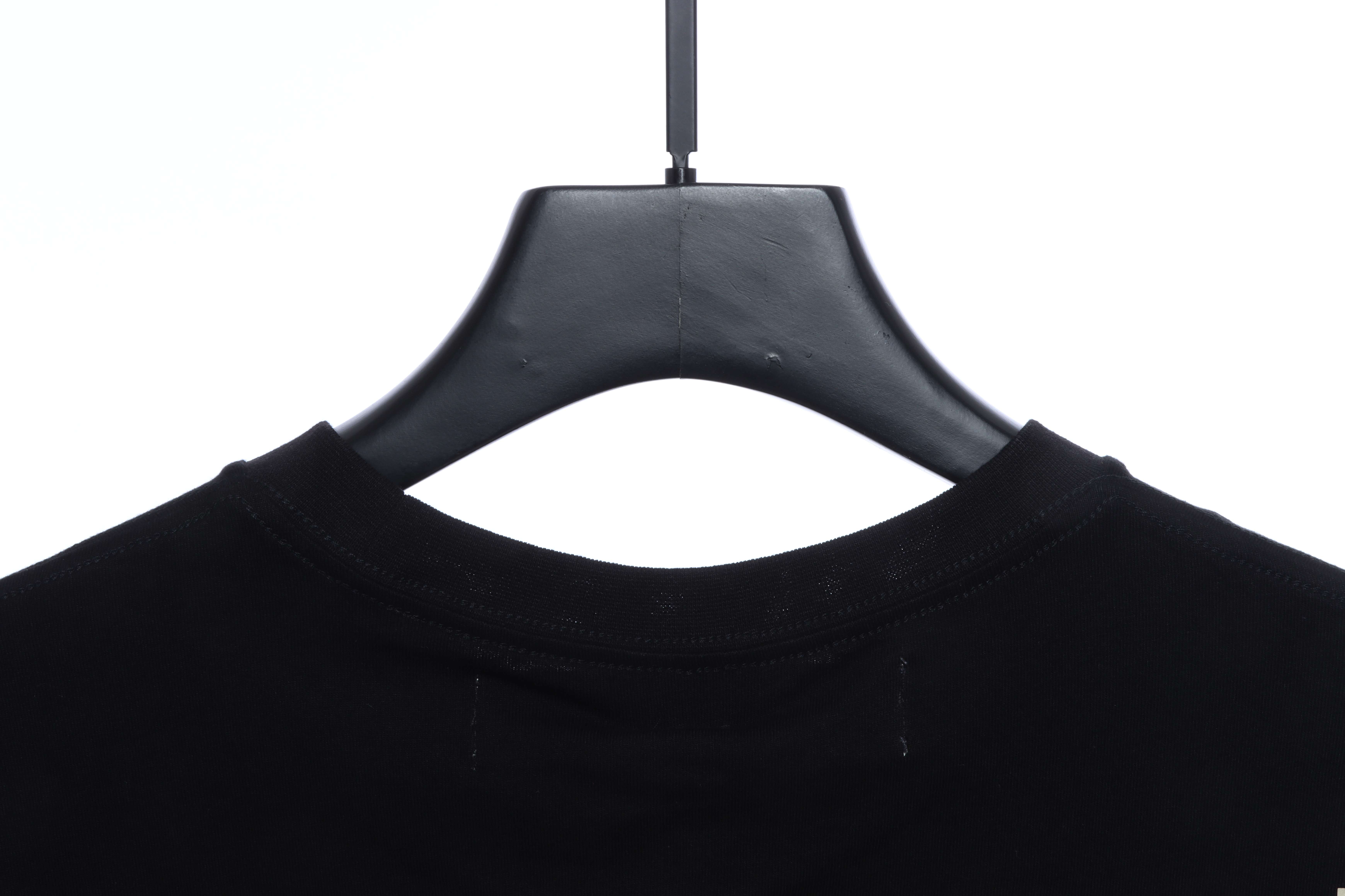 OW Stripe Arrow Print Short Sleeve Black