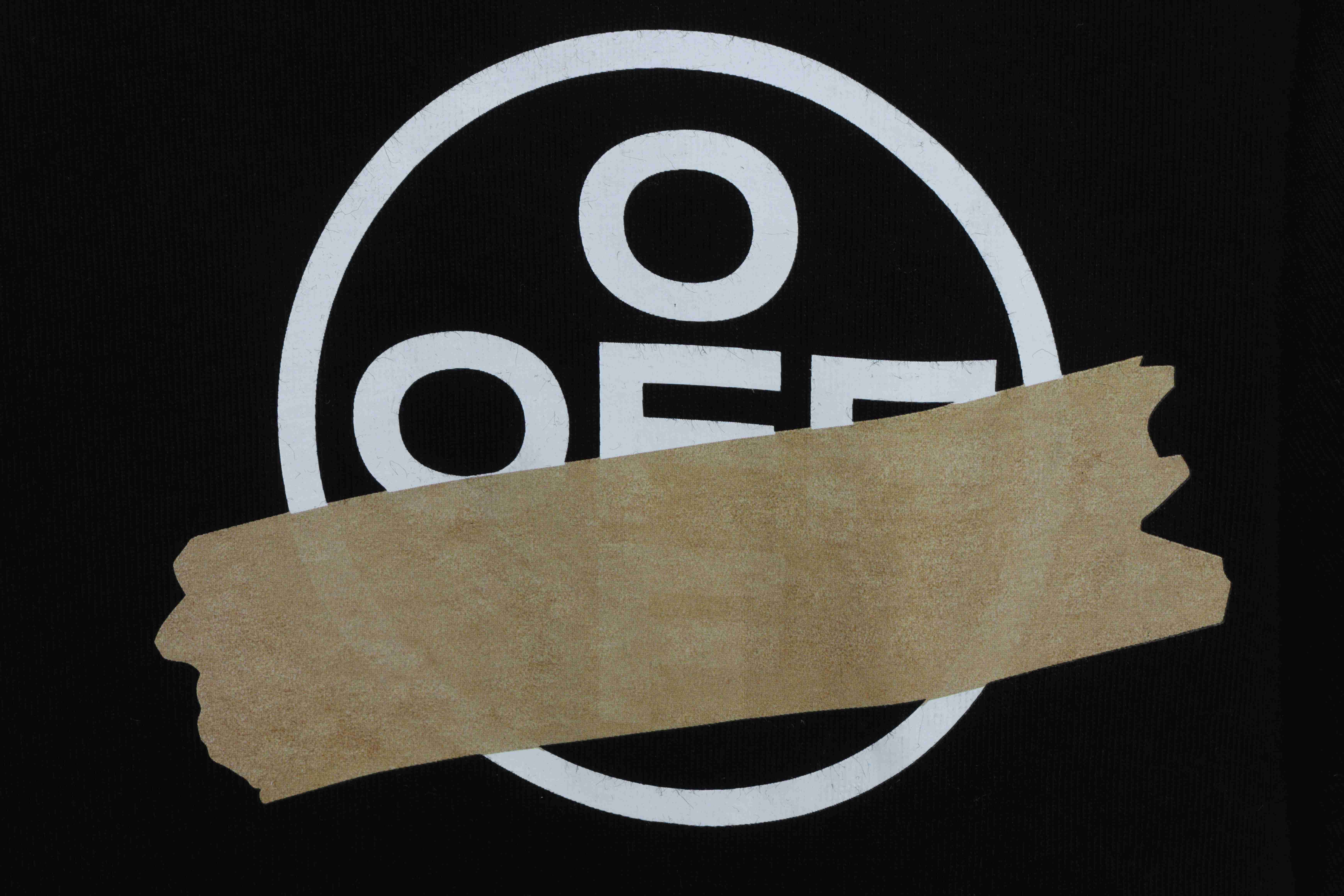 OW Stripe Arrow Print Short Sleeve Black