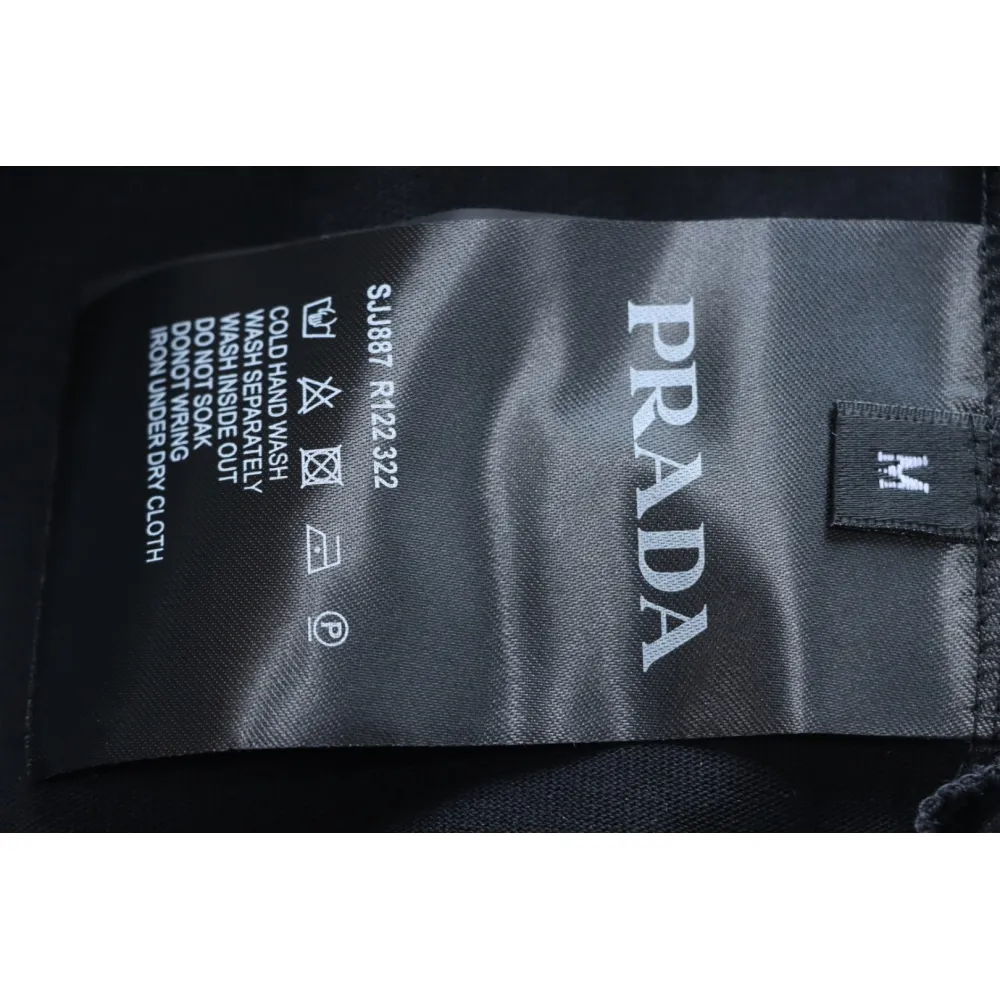 Prada 25ss Overlapping Embroidered Triangle Logo Short Sleeve Black