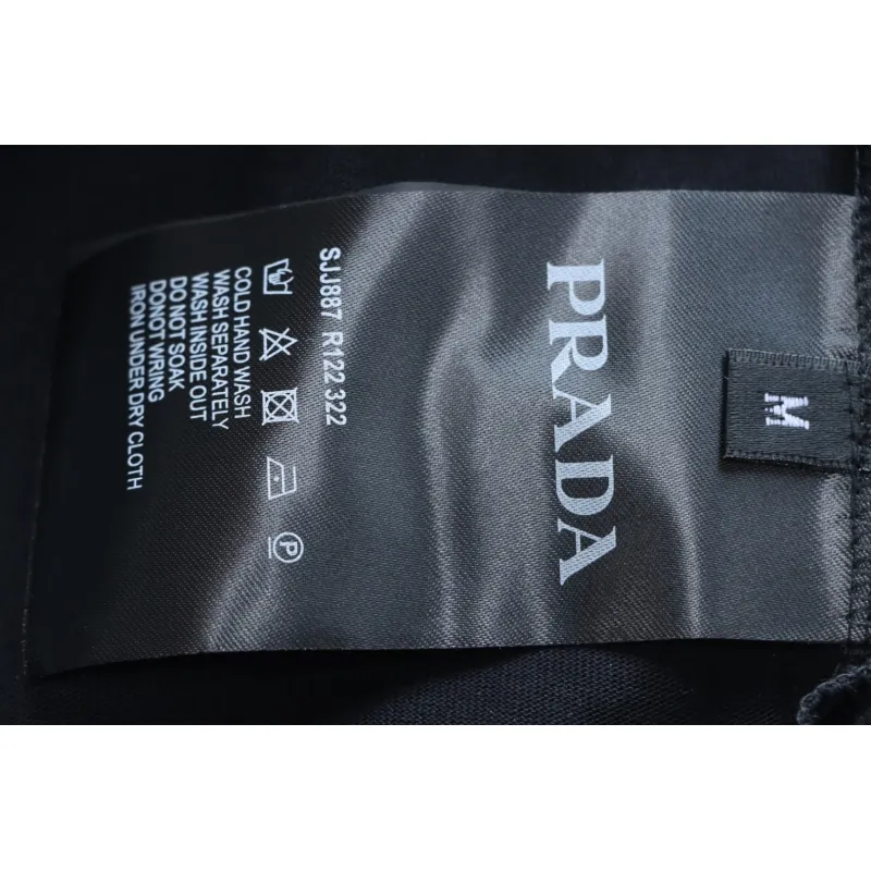 Prada 25ss Overlapping Embroidered Triangle Logo Short Sleeve Black