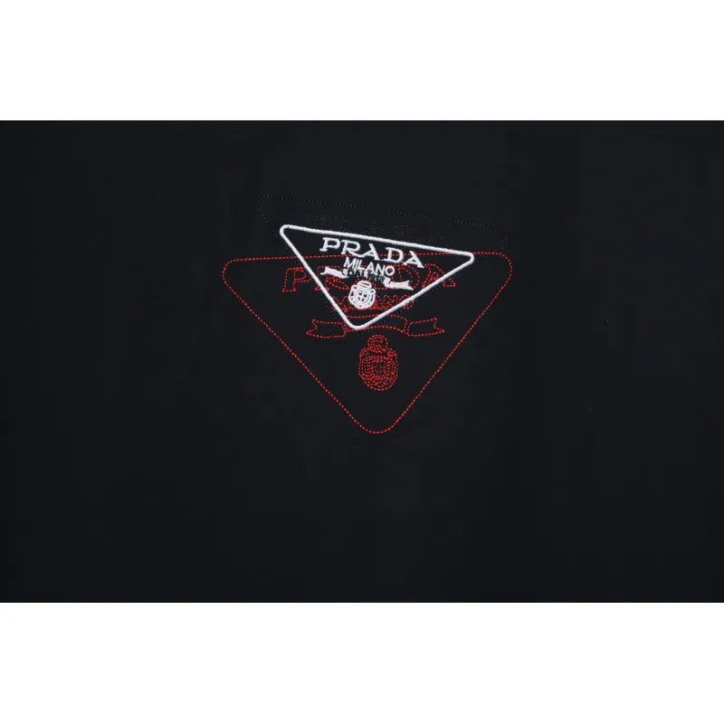 Prada 25ss Overlapping Embroidered Triangle Logo Short Sleeve Black