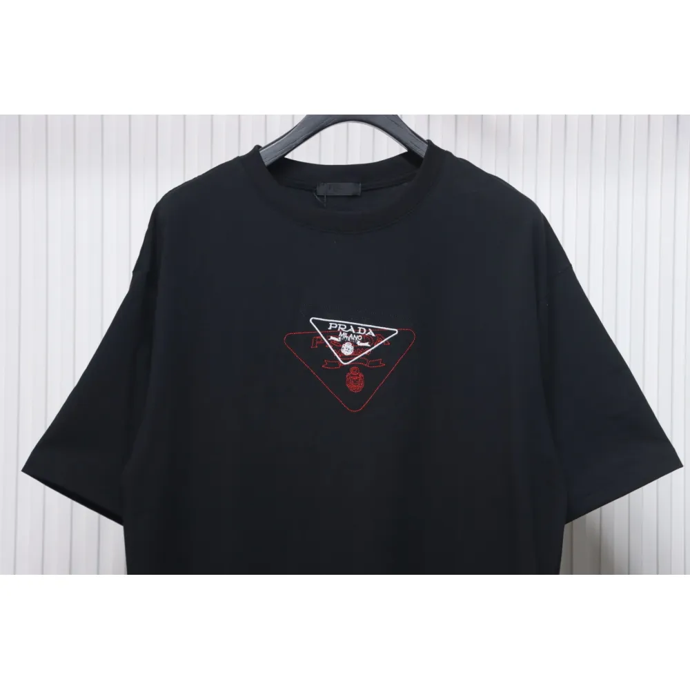 Prada 25ss Overlapping Embroidered Triangle Logo Short Sleeve Black