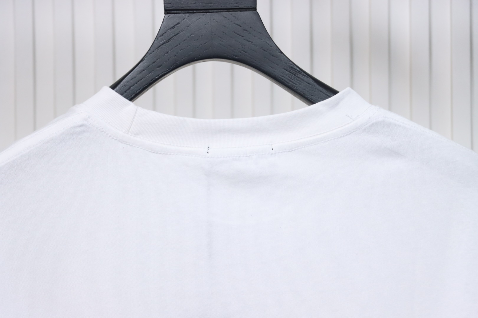 Prada 25ss Overlapping Embroidered Triangle Logo Short Sleeve White