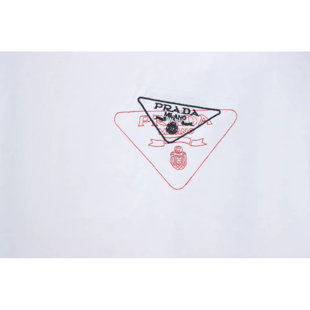 Prada 25ss Overlapping Embroidered Triangle Logo Short Sleeve White