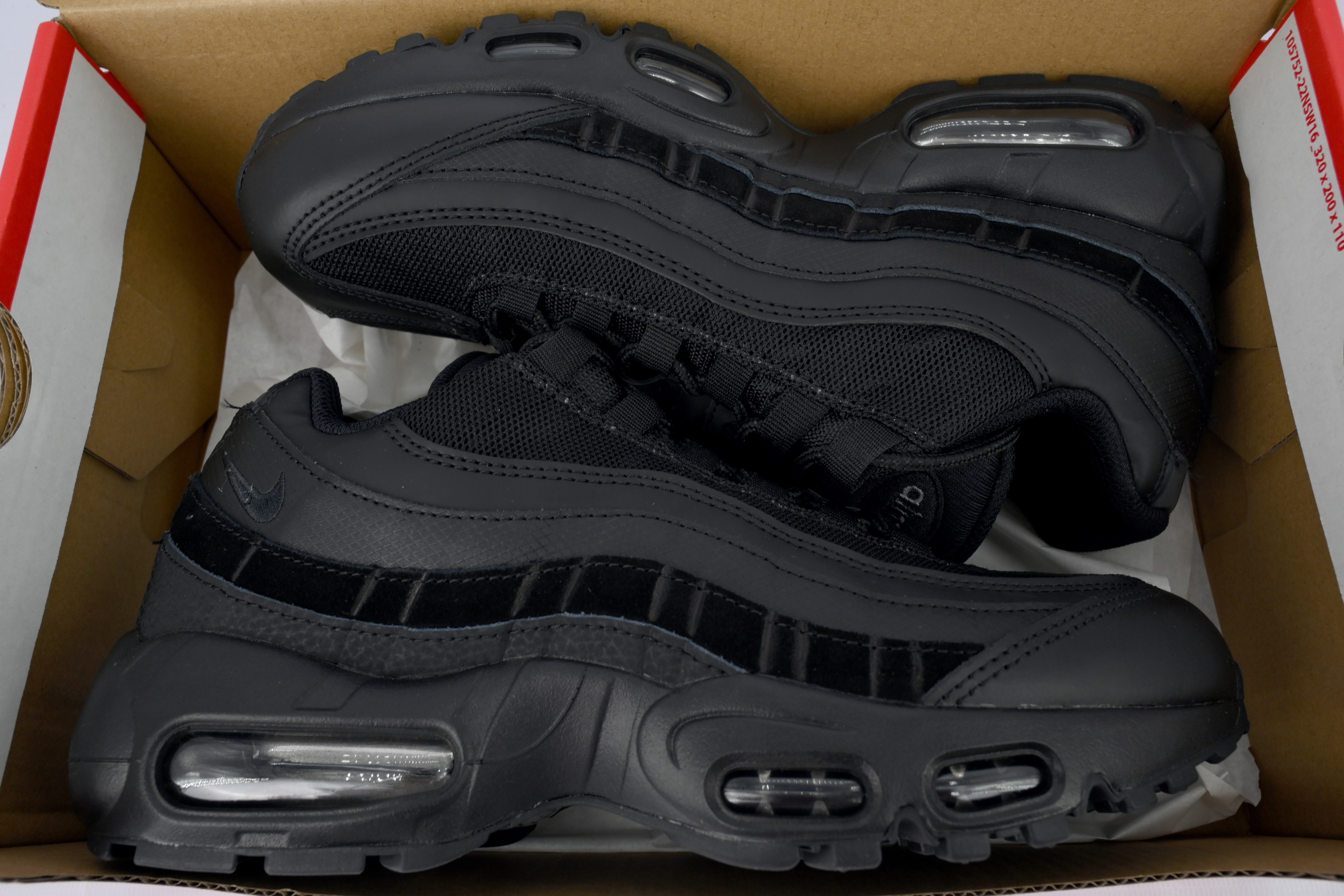 Air Max 95 Essential Triple Black CI3705-001