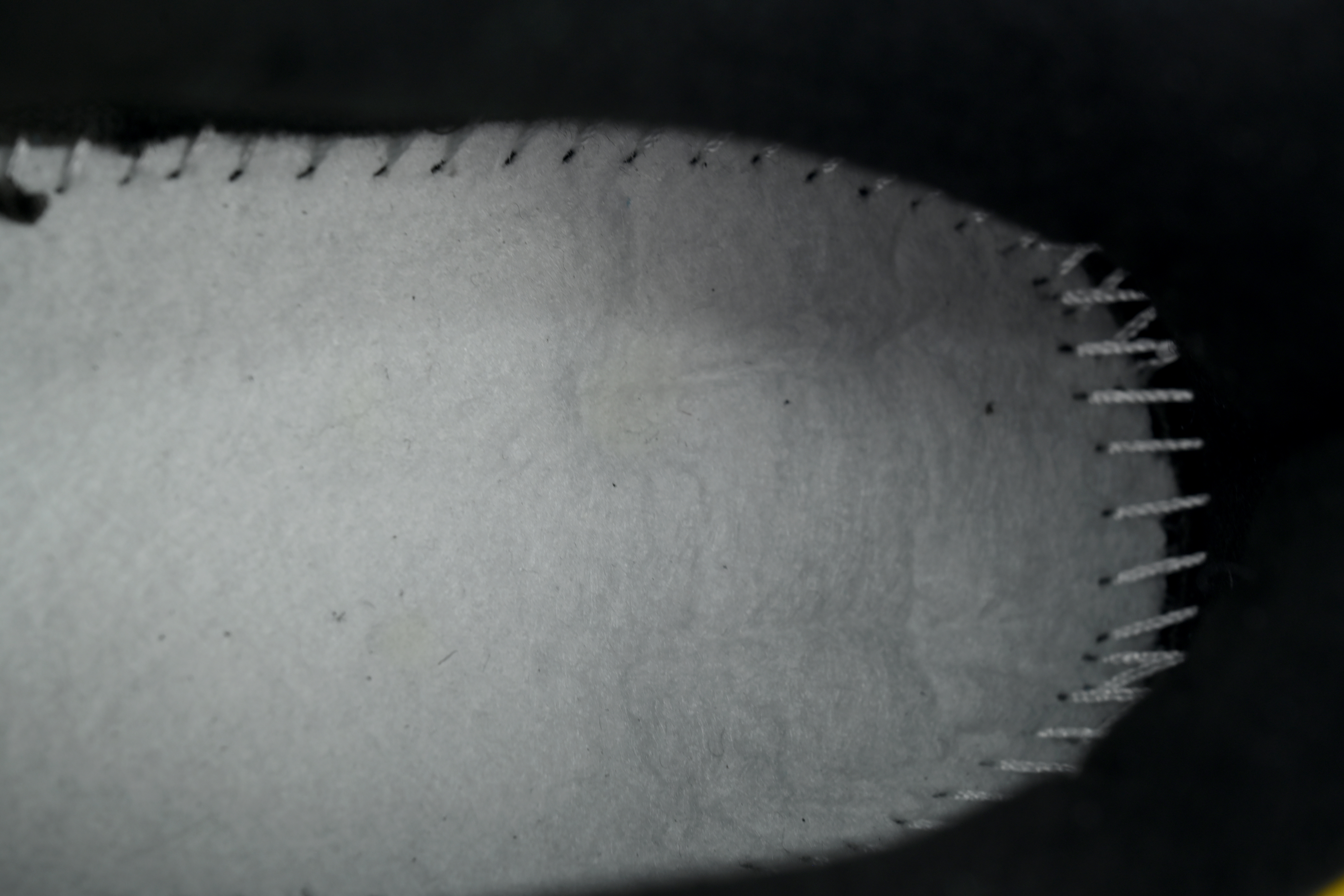 New Balance 9060 Black Yellow U9060TRZ