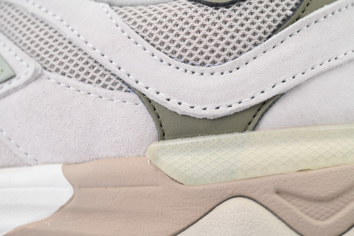 New Balance 9060 Grey Moonbeam U9060MM