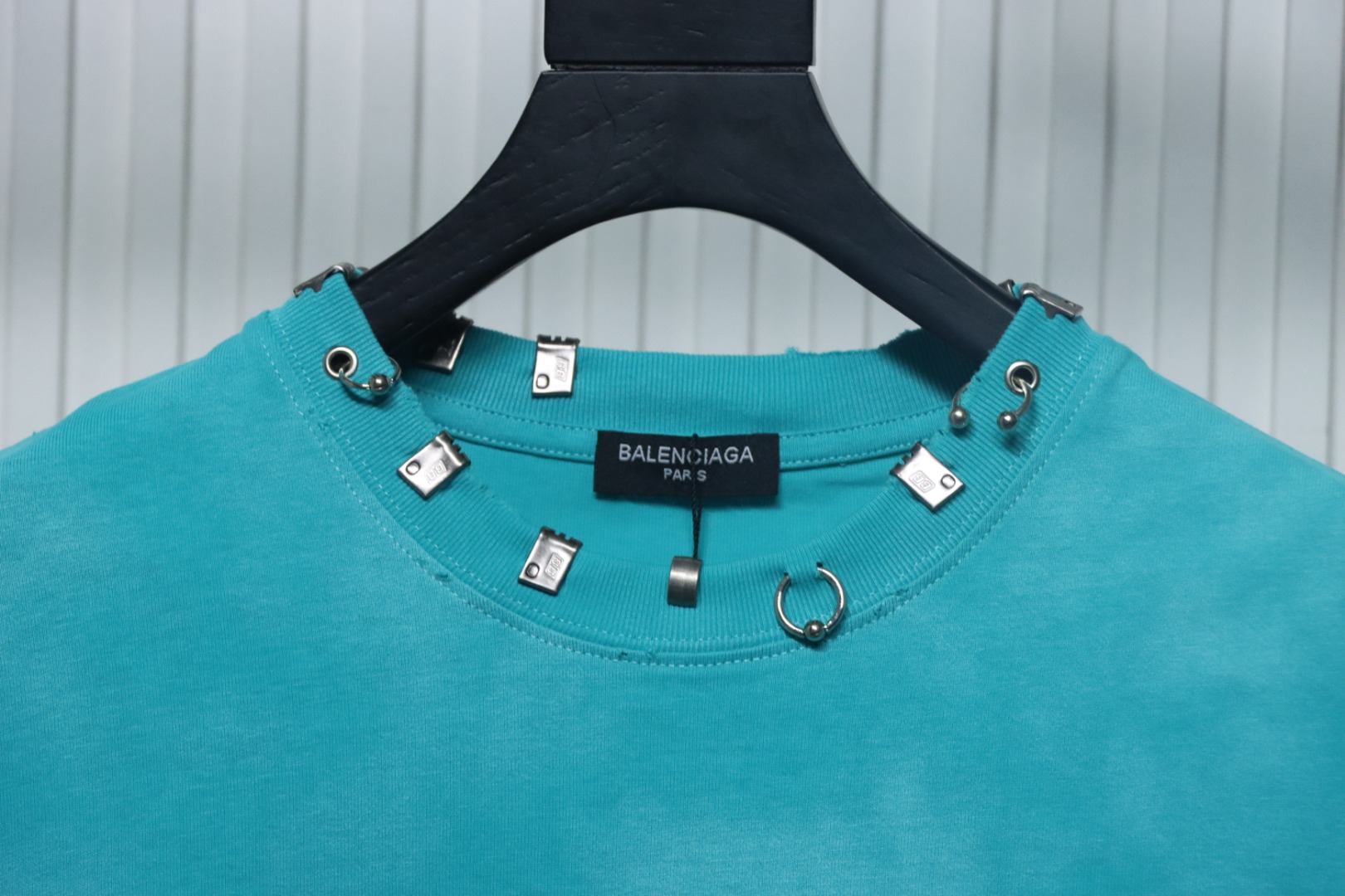 Balenciaga 23ss Rivet Puncture Washed Hole T-shirt Lake green