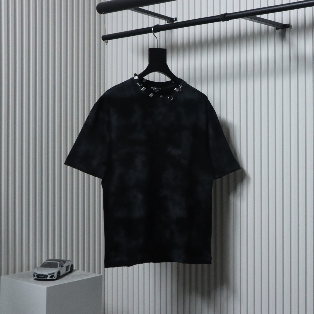 Balenciaga 23ss Rivet Puncture Washed Hole T-shirt Black