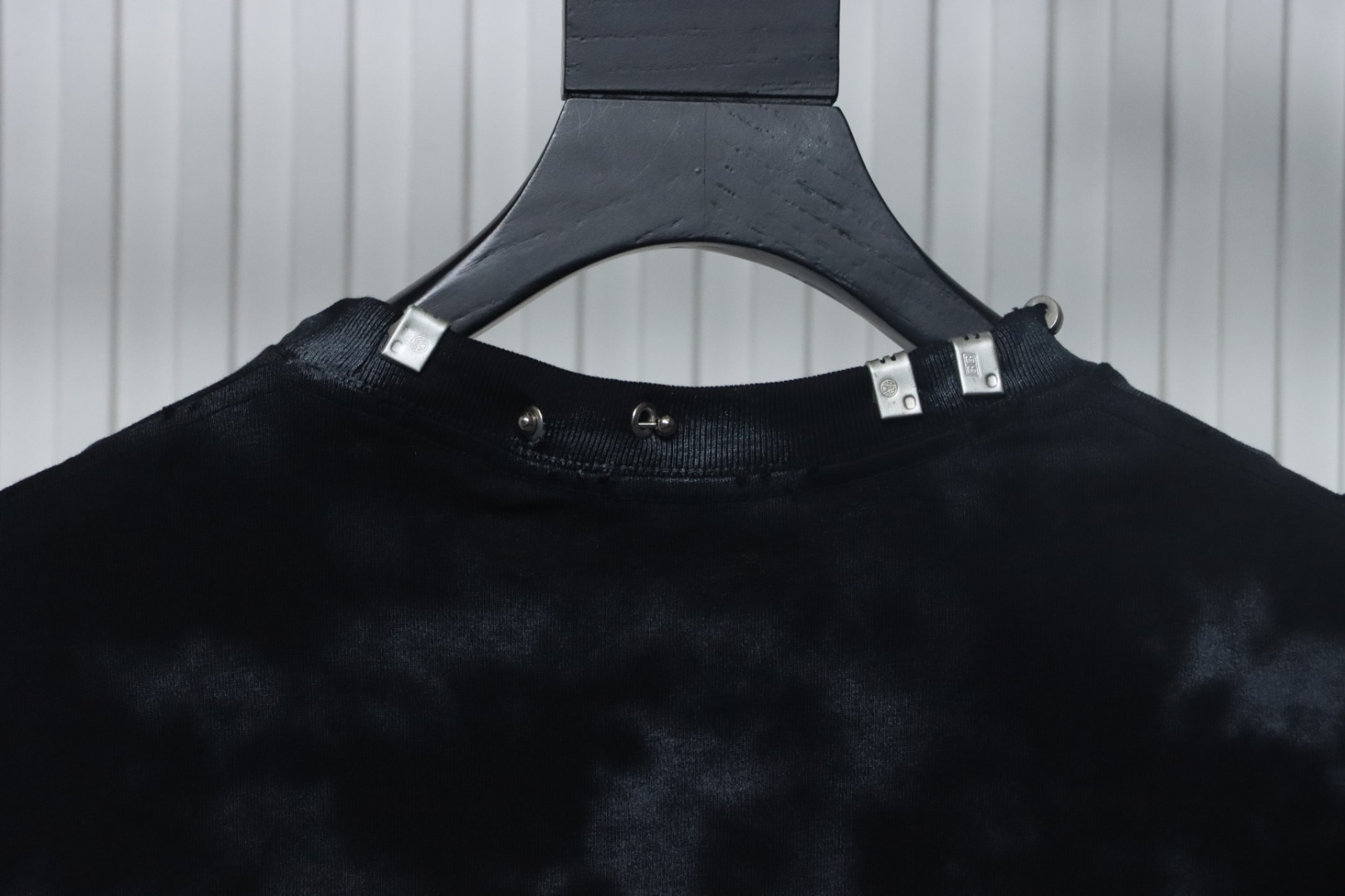 Balenciaga 23ss Rivet Puncture Washed Hole T-shirt Black