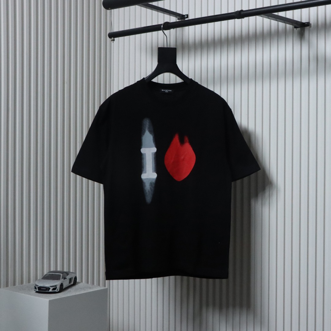 Balenciaga 24ss Valentine's Day Series Heart Print T-shirt