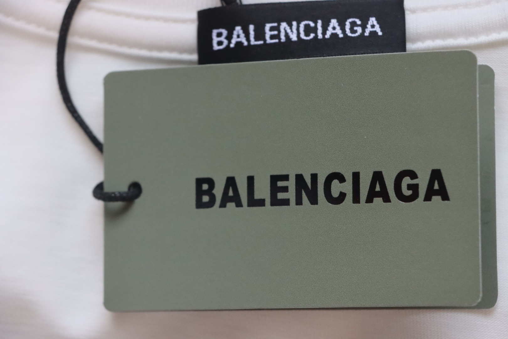 Balenciaga 25ss Dissolved Double B Letters Rhinestone Ripped T-shirt