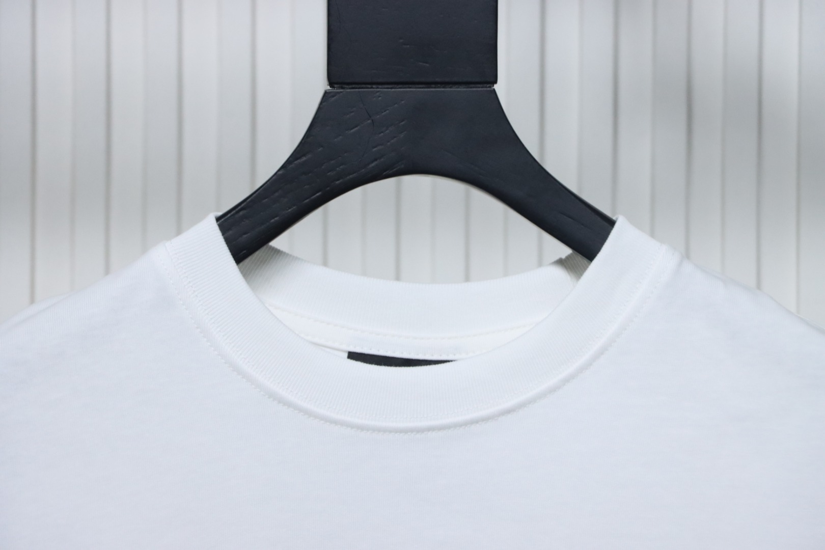 Balenciaga 25SS Embroidered Front and Back Lettering T-shirt