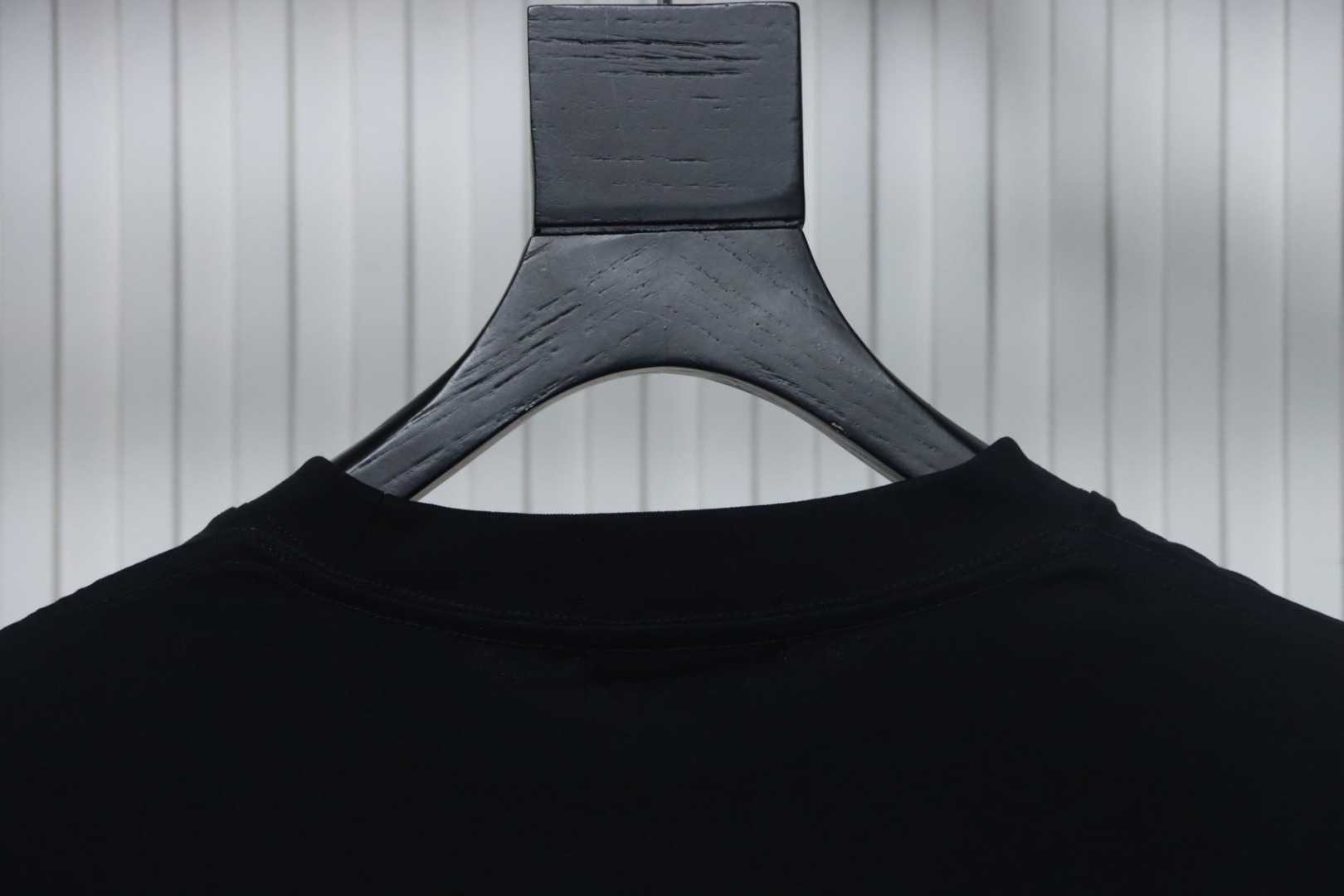 Balenciaga 25ss Front and Back Lettering Embossed T-shirt Black