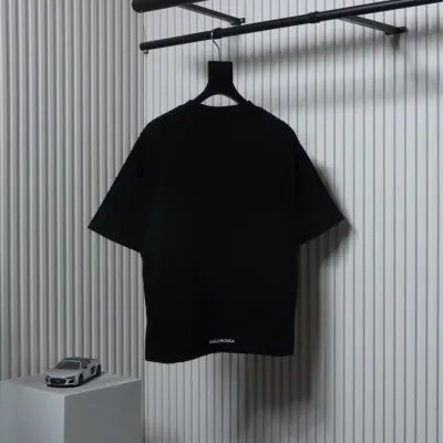 Balenciaga 25ss Hand-made Embroidered Small Heart Hole T-shirt Black 02