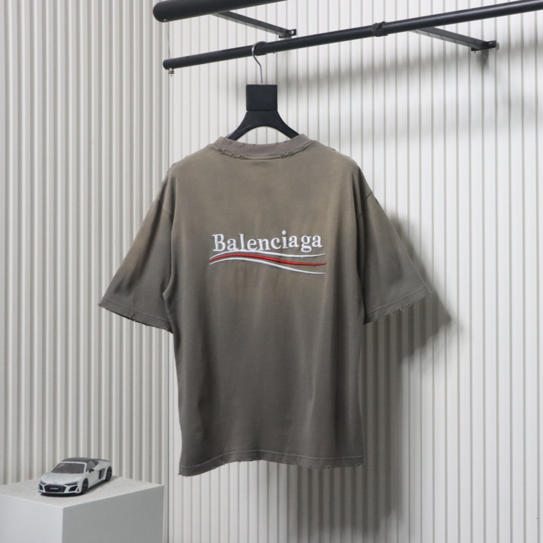  Balenciaga 25ss Washed Cola Embroidery Fried Color HolesT-shirt Brown