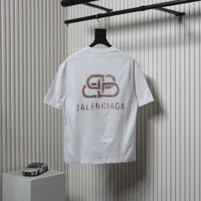 Balenciaga 24ss Distressed Lock Print T-shirt 02