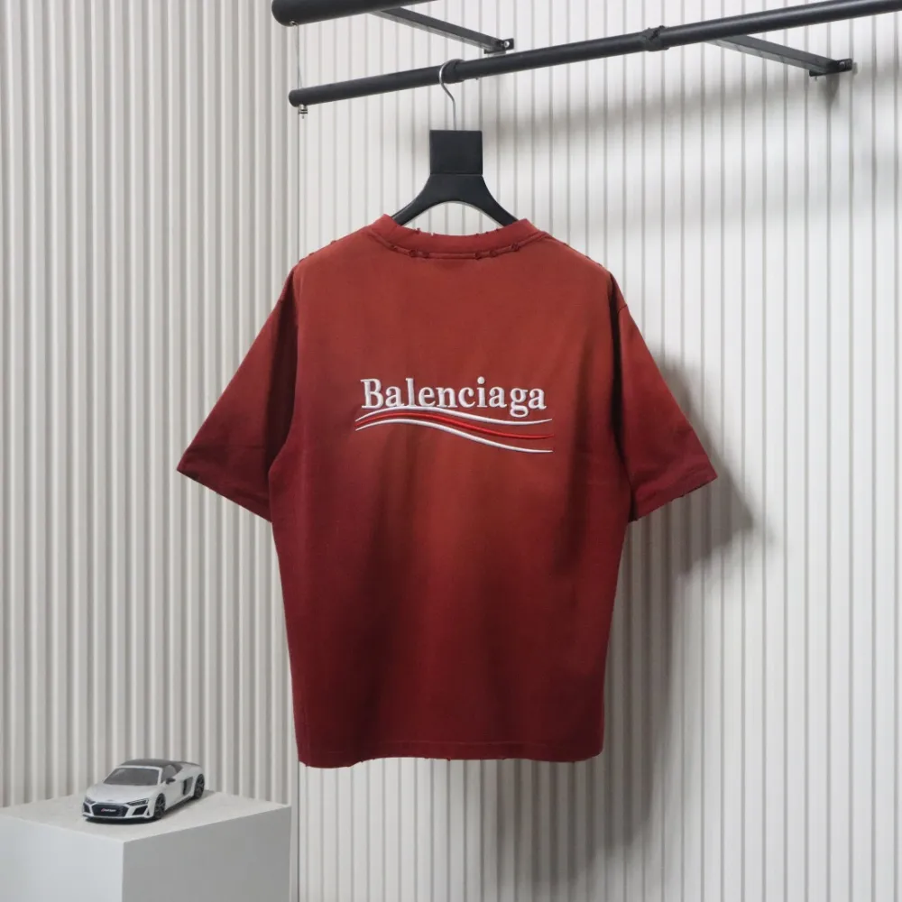 Balenciaga 25ss Washed Cola Embroidery Fried Color Holes T-shirt Red