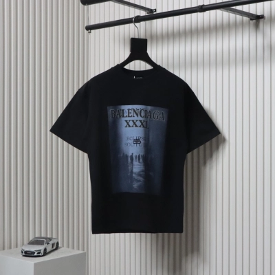 Balenciaga Lock Logo Silhouette Digital Print T-shirt Black 01