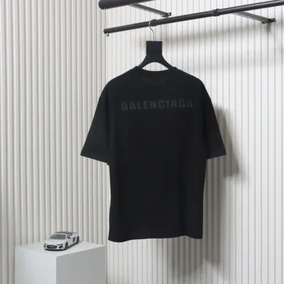 Balenciaga 25ss Circle Embossed Letter Logo T-shirt Black 02