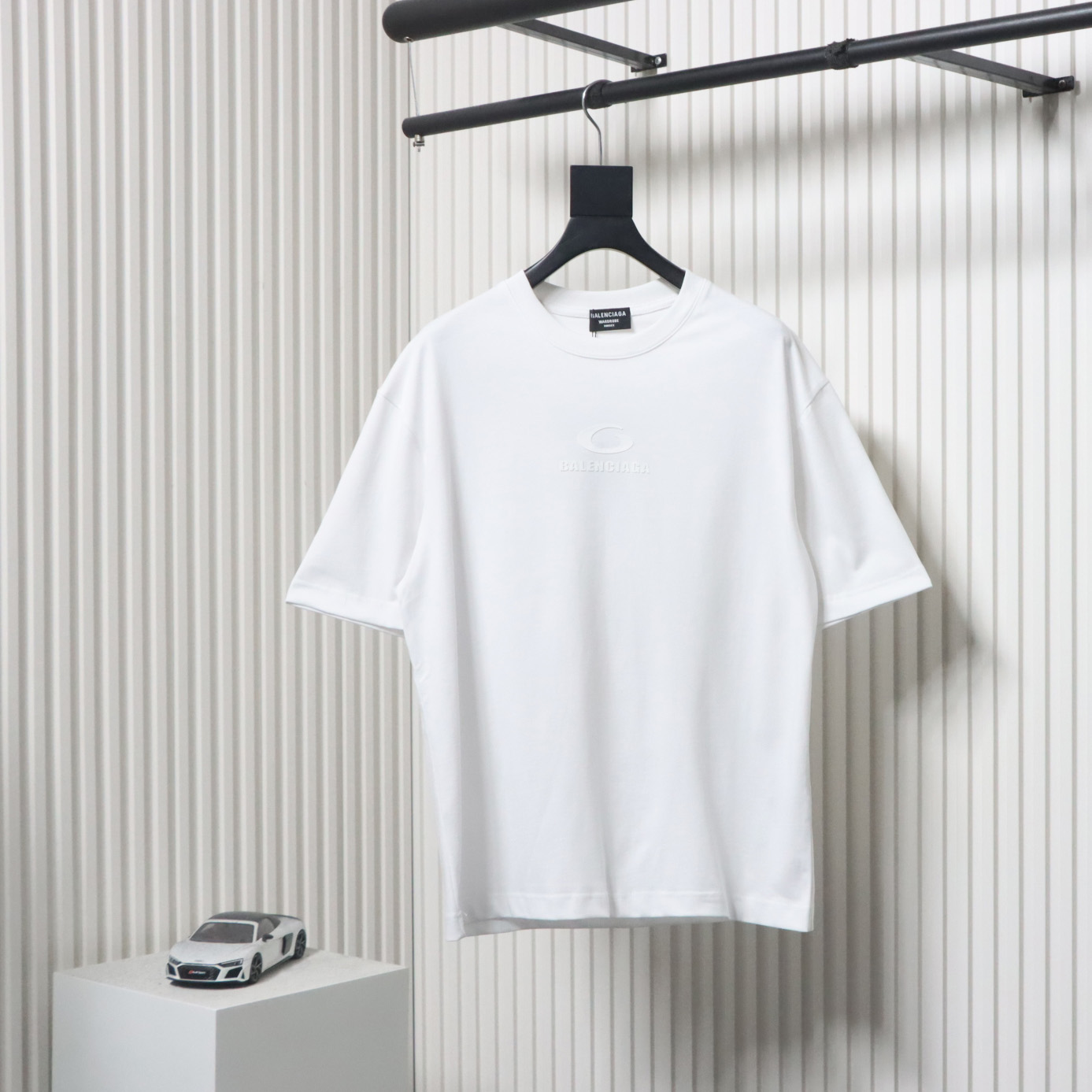 Balenciaga 25ss Circle Embossed Letter Logo T-shirt White