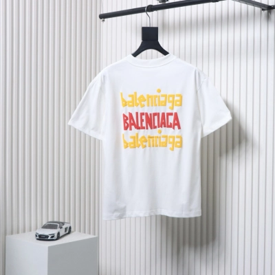 Balenciaga 25ss Graffiti Multi-logo Letter Foam Print T-shirt White 02