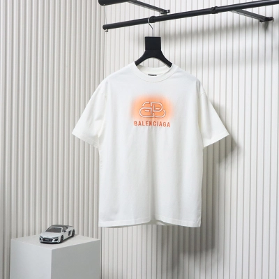 Balenciaga 25ss Lock Letter Embroidery Inkjet T-shirt 01