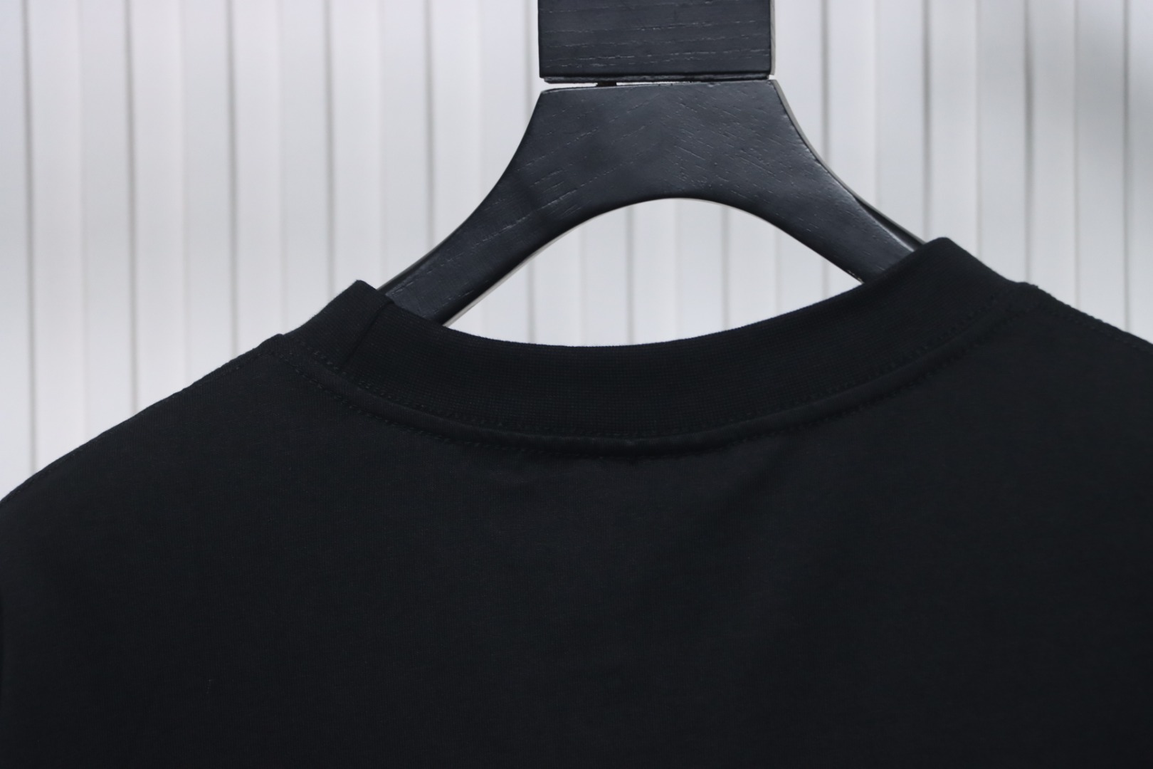 Balenciaga 25ss TRACKSUIT LOGO Outline Embroidery T-shirt Black