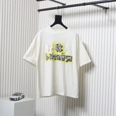 Balenciaga Hand-painted BB Letters Printed Round Neck T-shirt 01