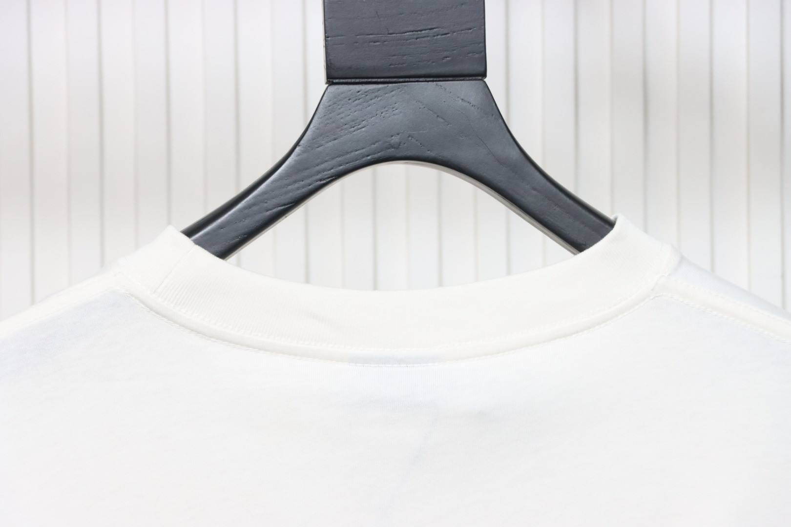 Balenciaga Hand-painted BB Letters Printed Round Neck T-shirt