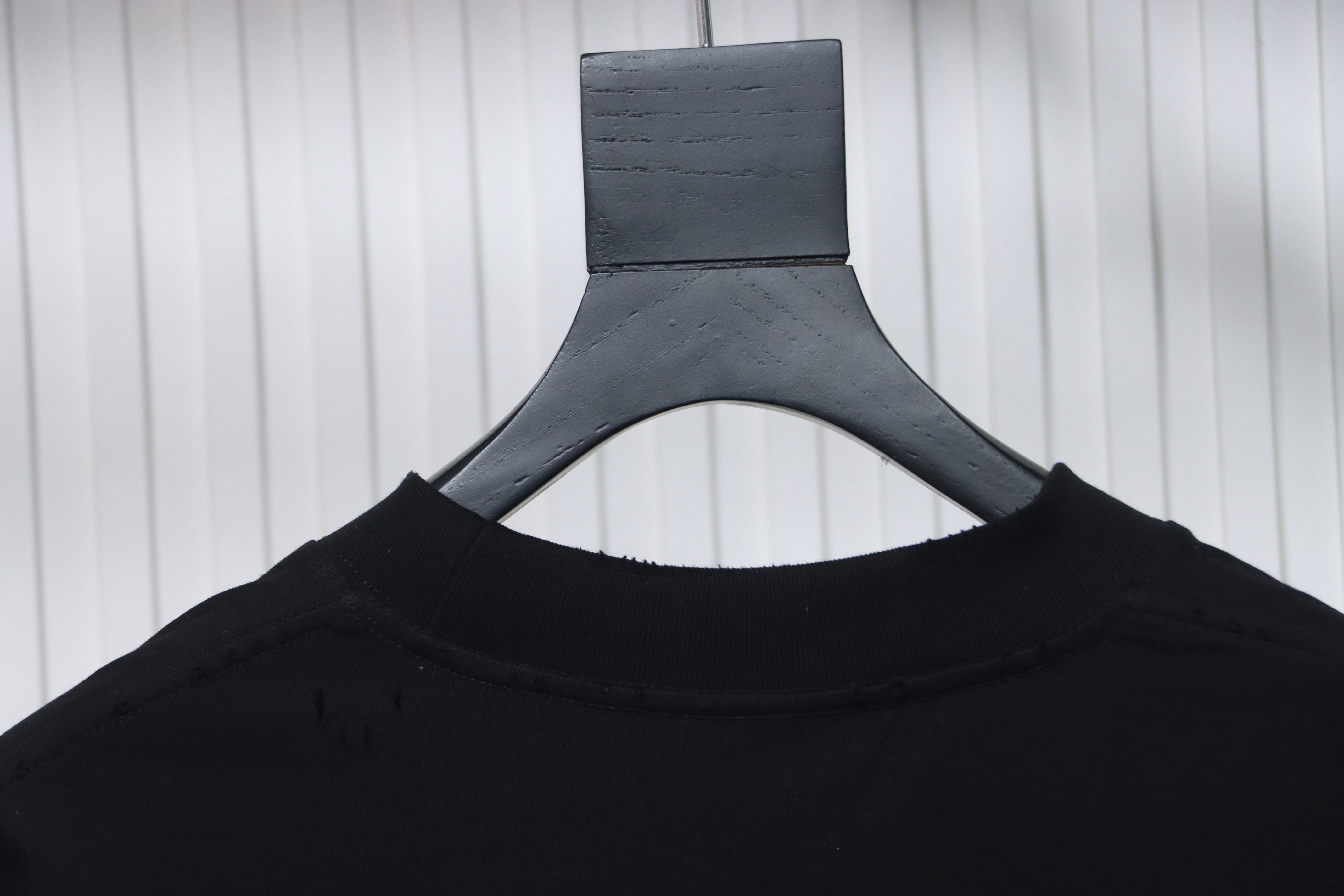 Balenciaga Tape Lettering Distressed T-shirt Black 