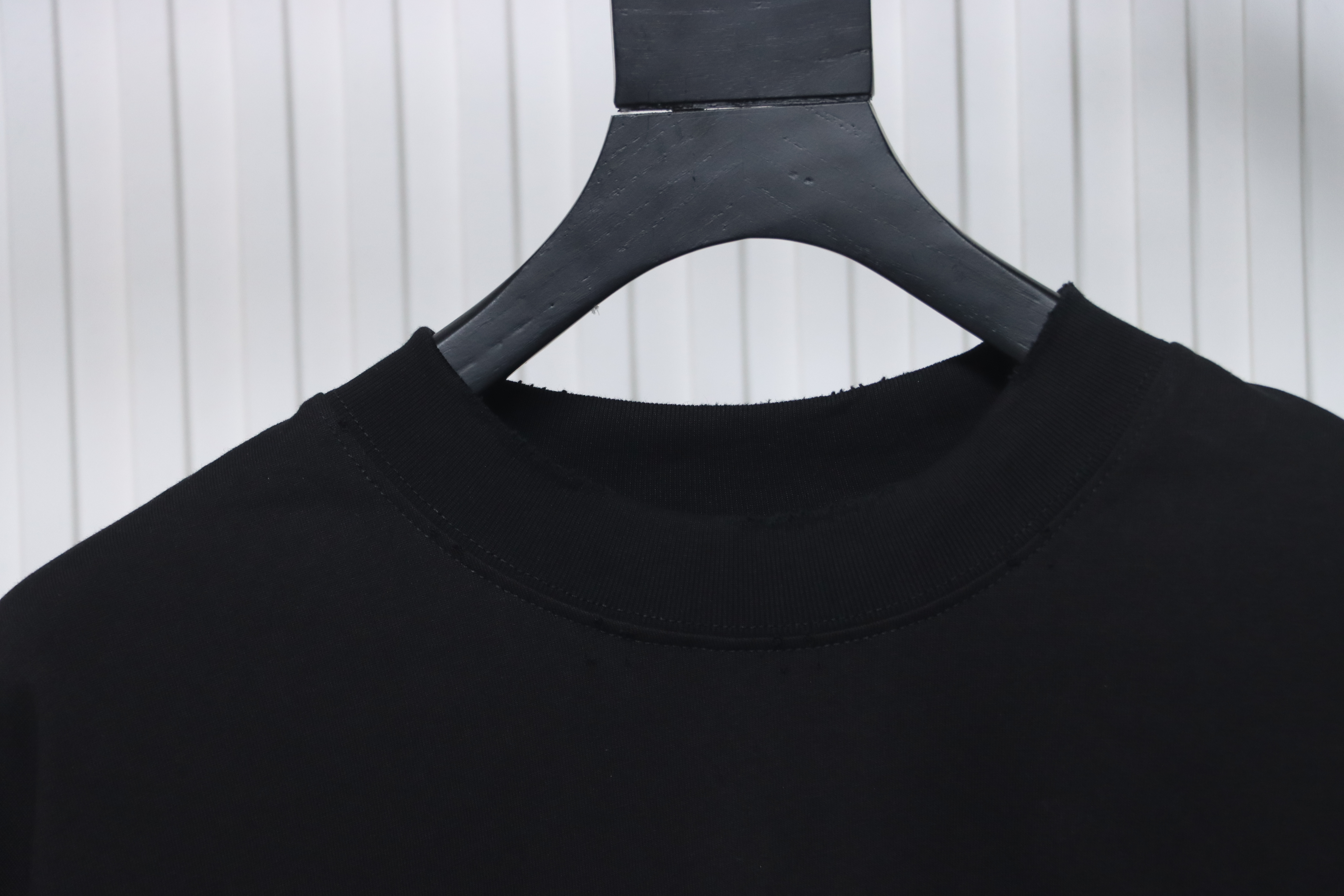 Balenciaga Tape Lettering Distressed T-shirt Black 
