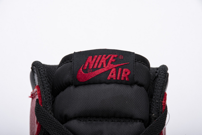 TOP Version Air Jordan 1 High OG Bred Toe 555088-610