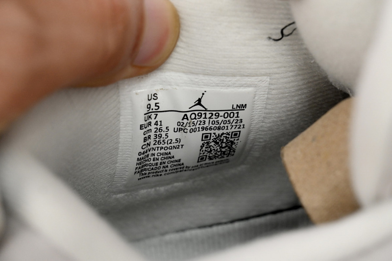 TOP Version Air Jordan 4 WMNS Frozen Moments AQ9129-001