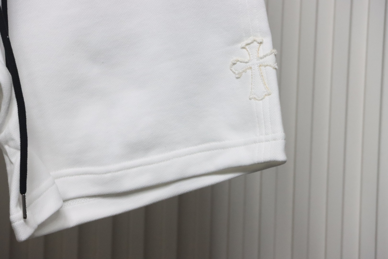  Chrome Hearts 24ss Patch Cross Sanskrit Logo Shorts White
