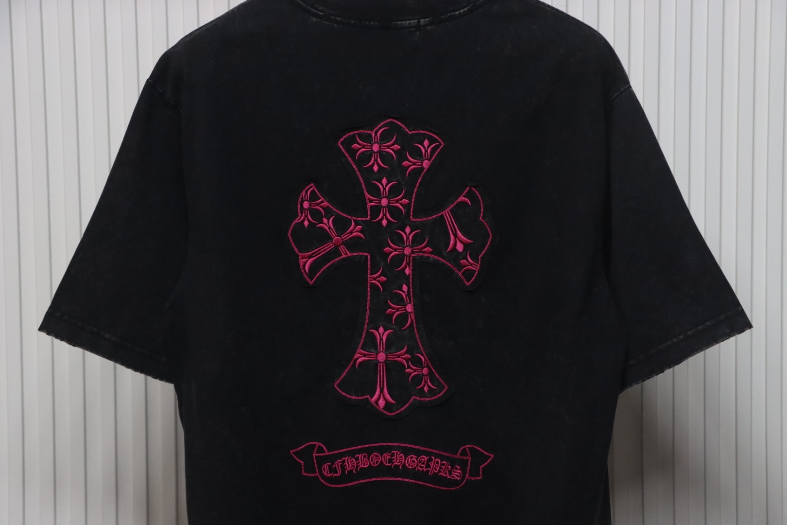Chrome Hearts 25ss Catwalk Cross Patch Embroidery Washed Burnt Flower T-shirt Black