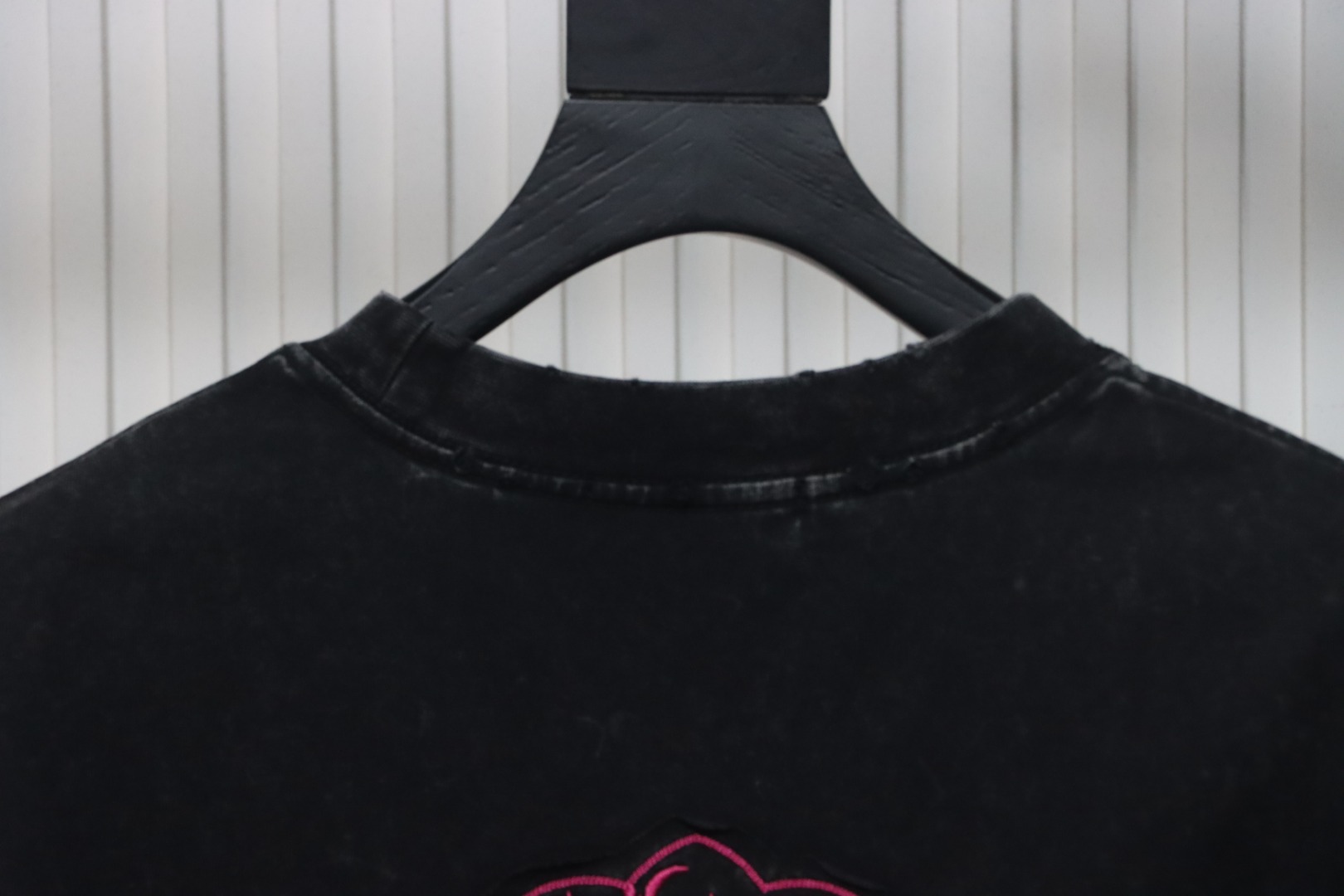 Chrome Hearts 25ss Catwalk Cross Patch Embroidery Washed Burnt Flower T-shirt Black