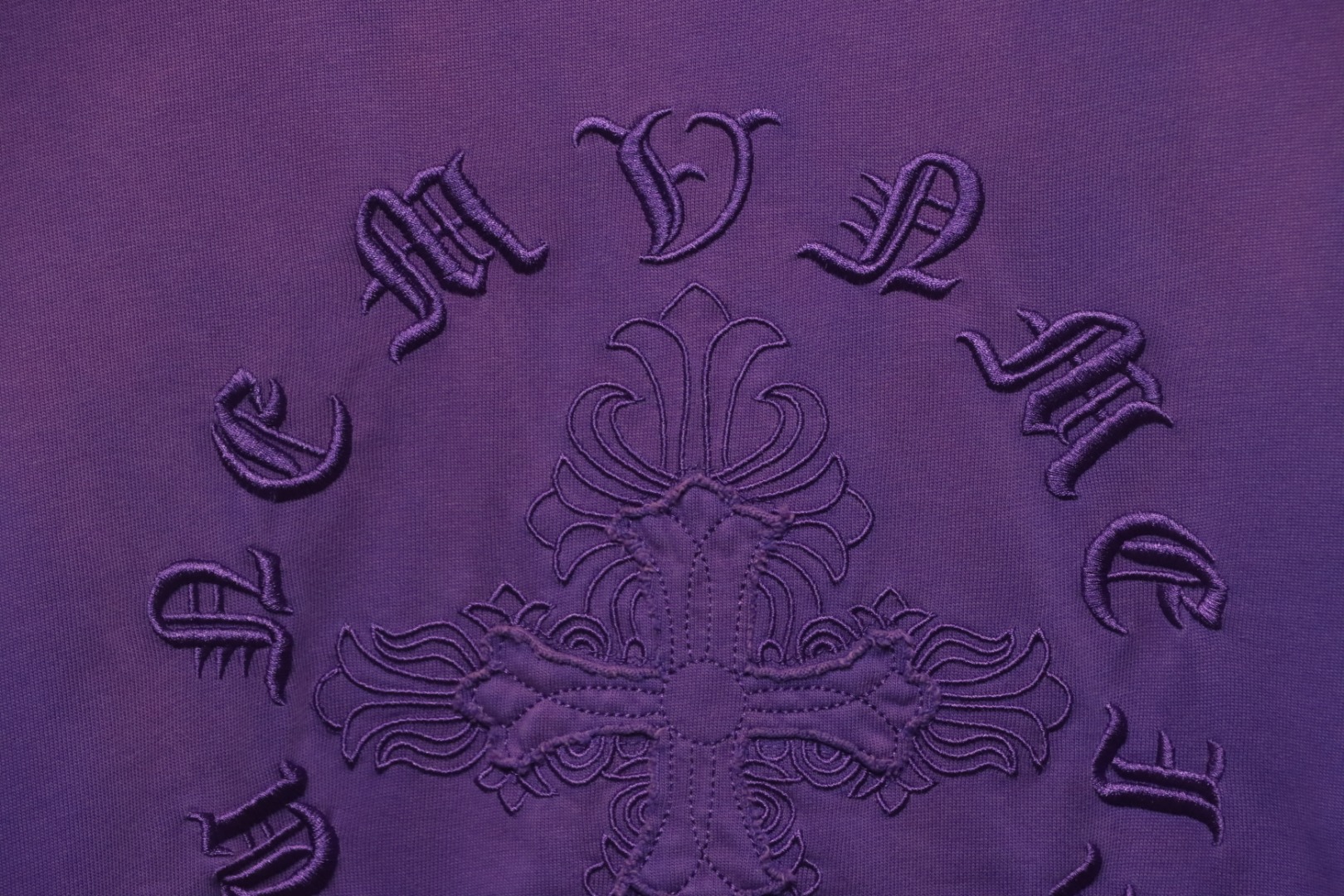 Chrome Hearts 25ss Cross Patch Embroidery Washed Holes T-shirt Purple