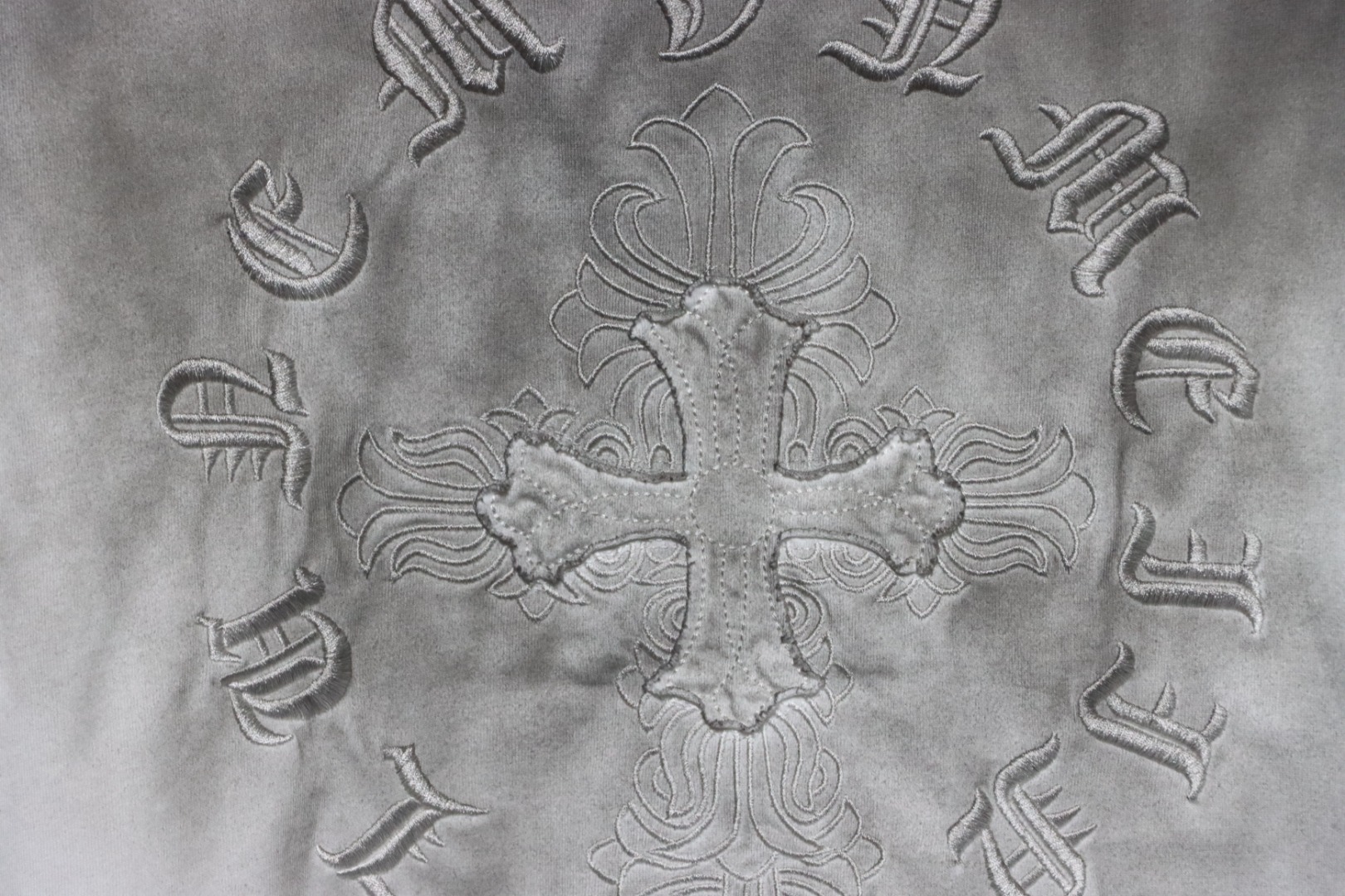 Chrome Hearts 25ss Cross Patch Embroidery Washed Holes T-shirt White