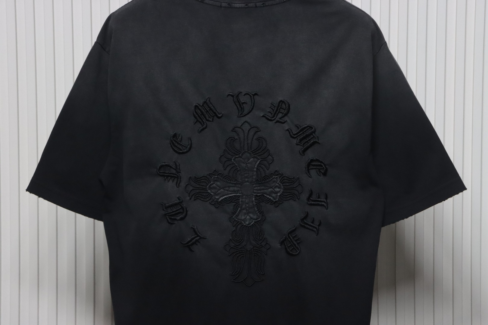 Chrome Hearts 25ss Cross Patch Embroidery Washed Holes T-shirt Black