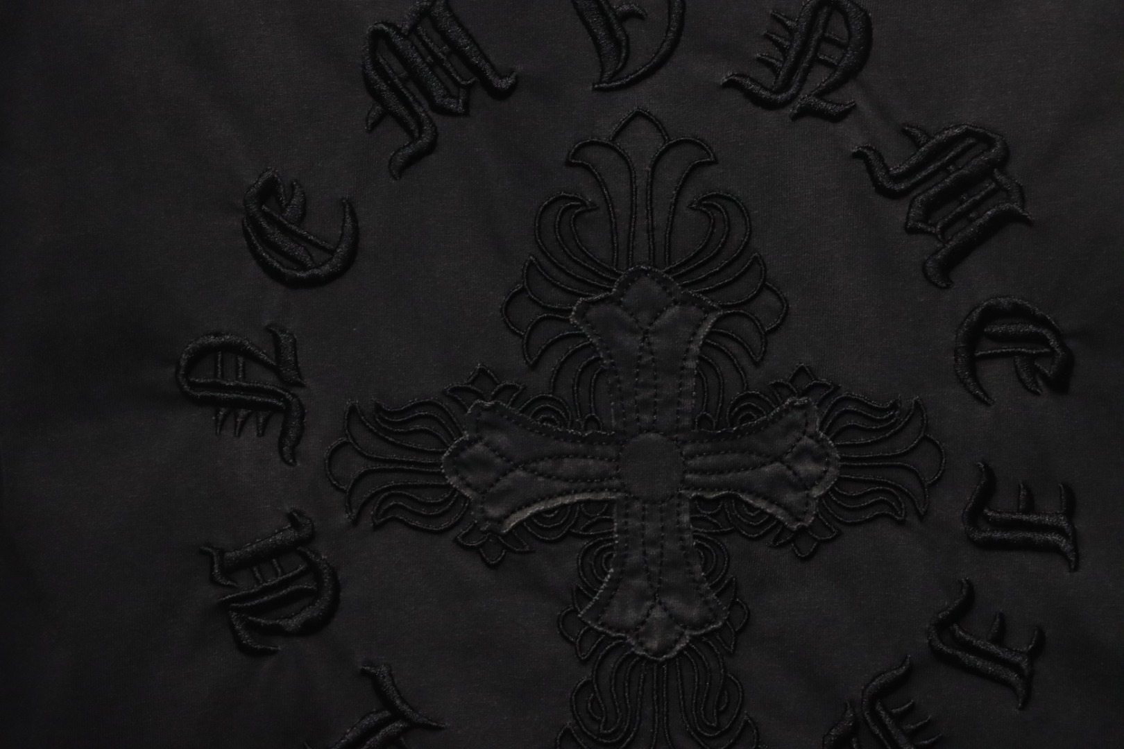 Chrome Hearts 25ss Cross Patch Embroidery Washed Holes T-shirt Black