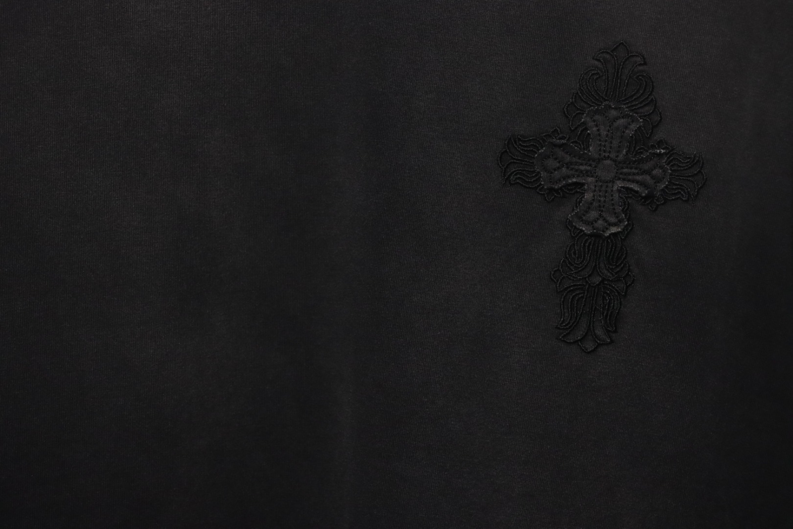Chrome Hearts 25ss Cross Patch Embroidery Washed Holes T-shirt Black