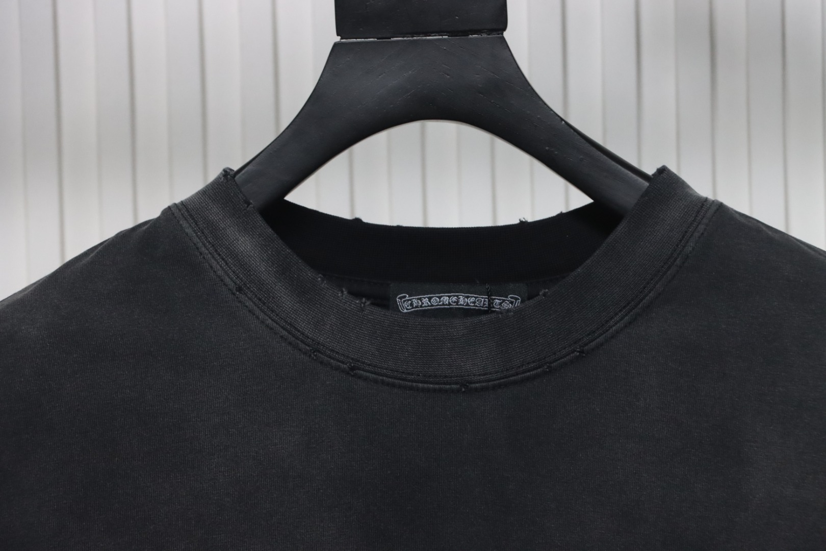 Chrome Hearts 25ss Cross Patch Embroidery Washed Holes T-shirt Black