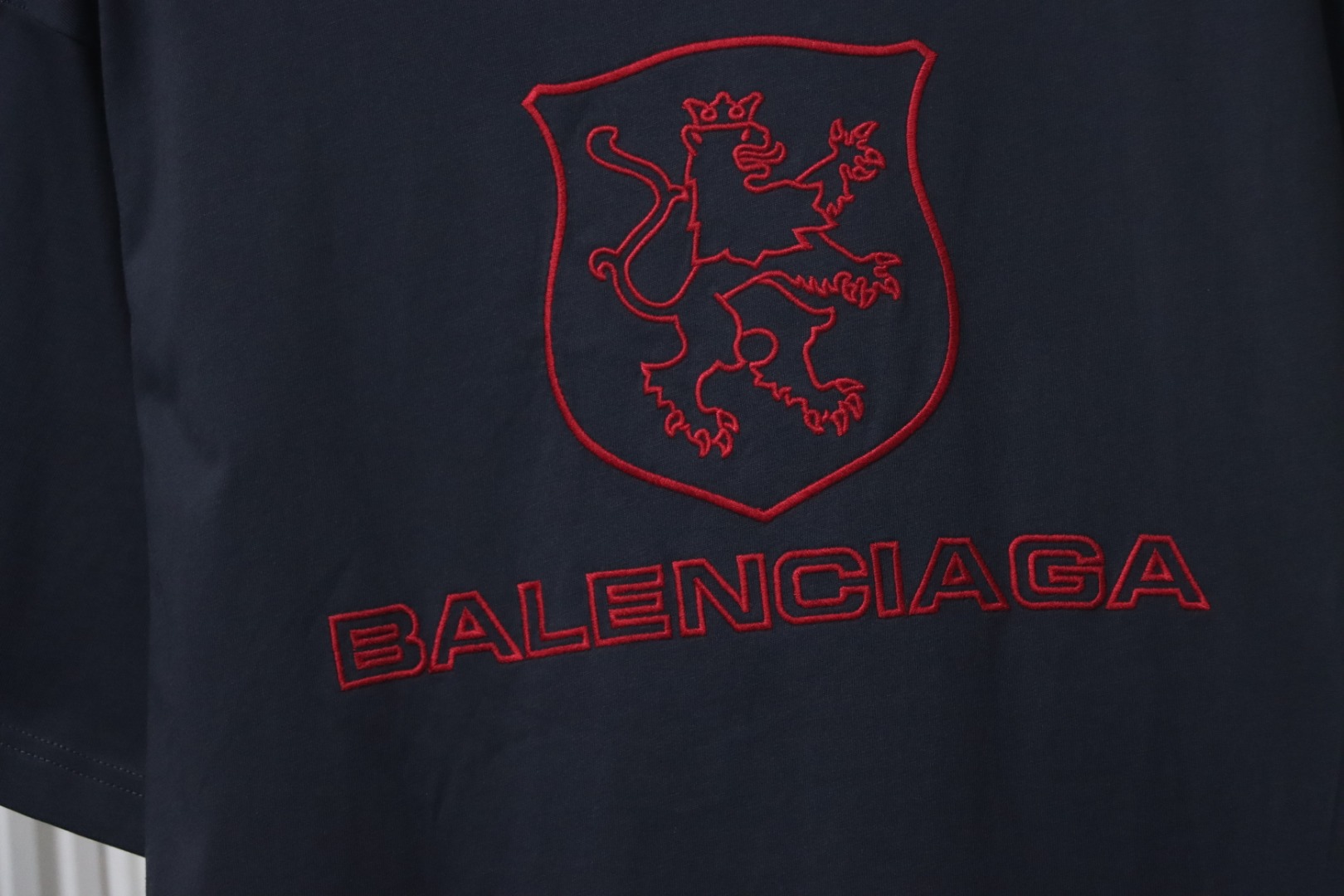 Balenciaga 25ss LION CLUB Embroidered Logo T-shirt Navy
