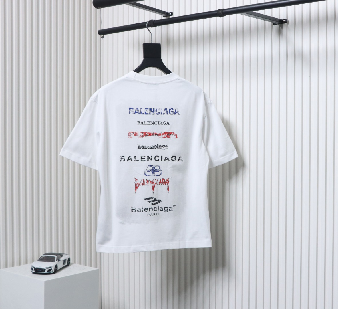 Balenciaga 25ss Mottled Multi-line Lettering On The Back T-shirt White