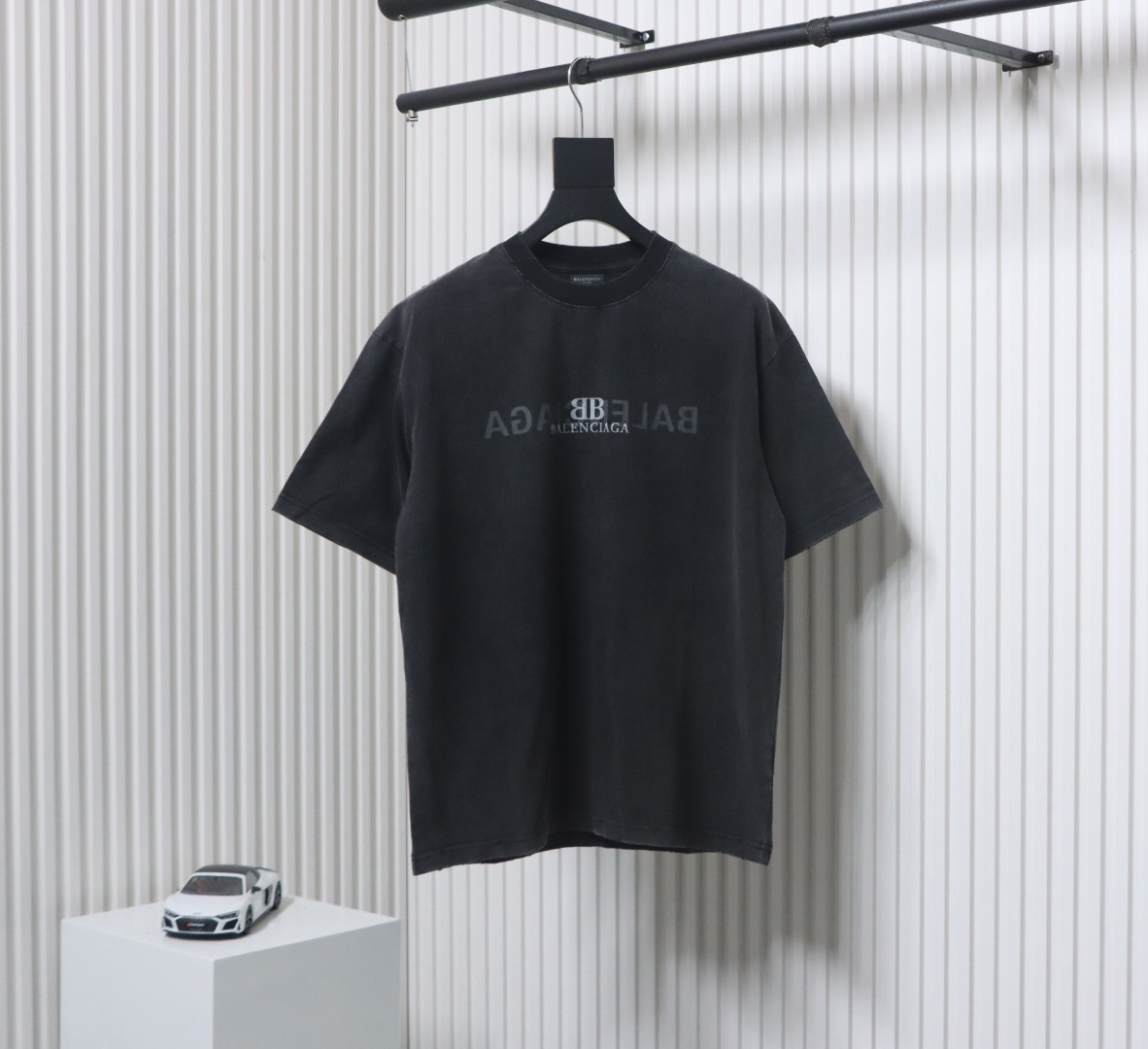 Balenciaga 25ss Reverse Letter Double B Print Washed Holes T-shirt Black